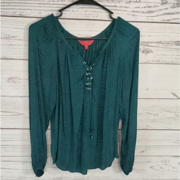"Jennifer Lopez" woman's blouse  - Picture 1 of 7